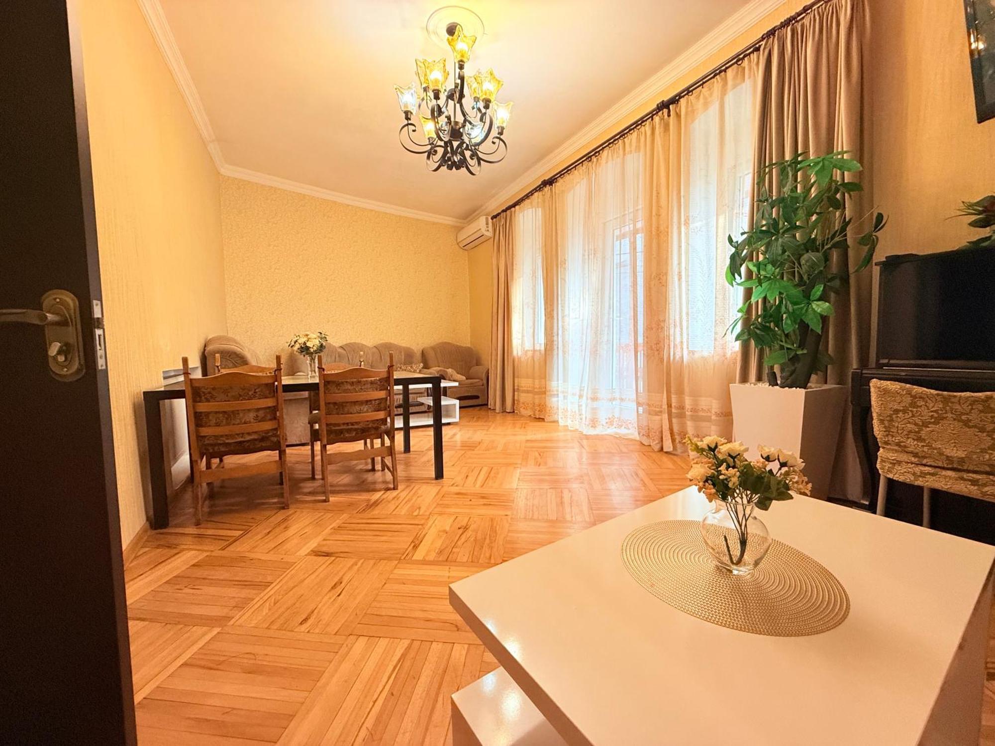 Tamuna Apartment Тбілісі Екстер'єр фото